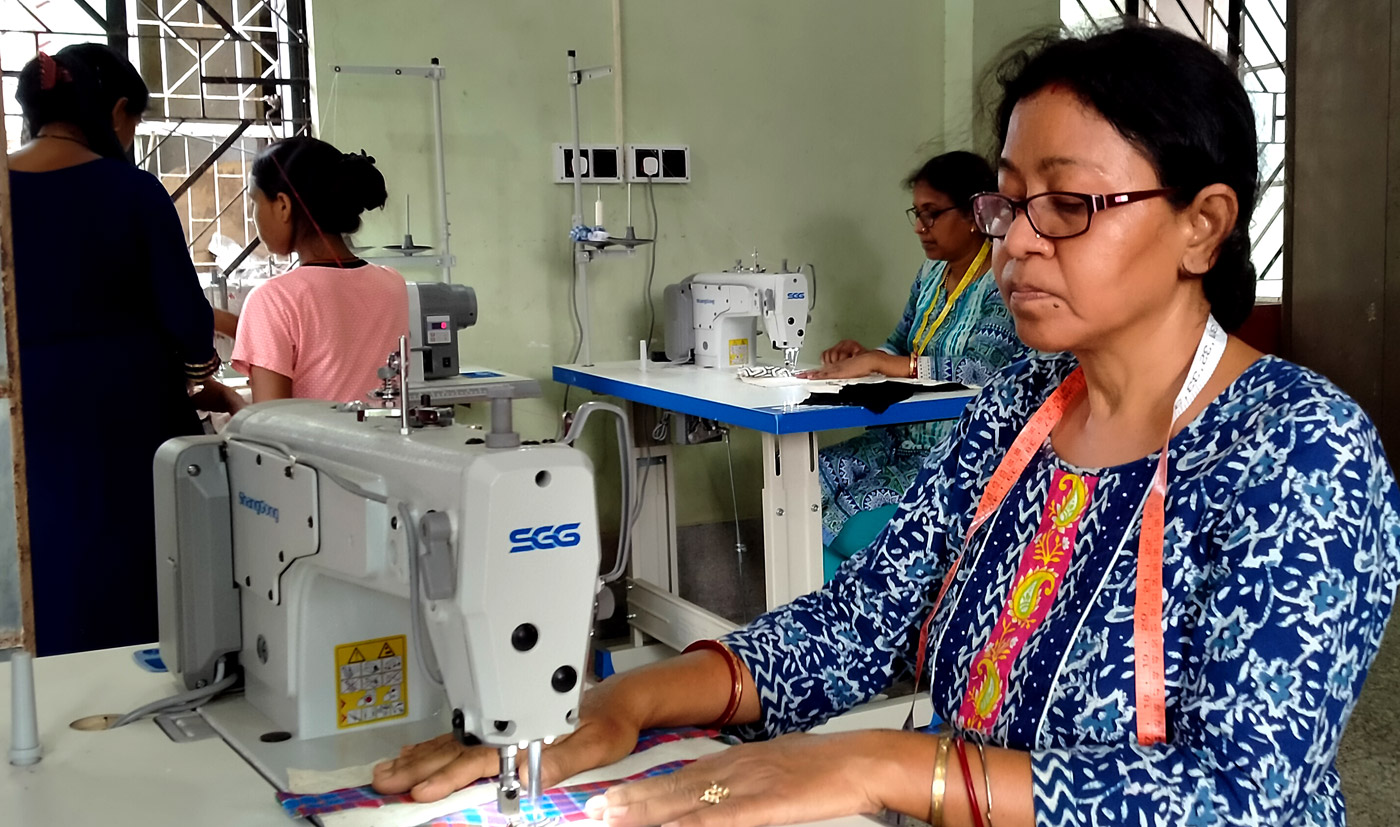 Women's sewing classes